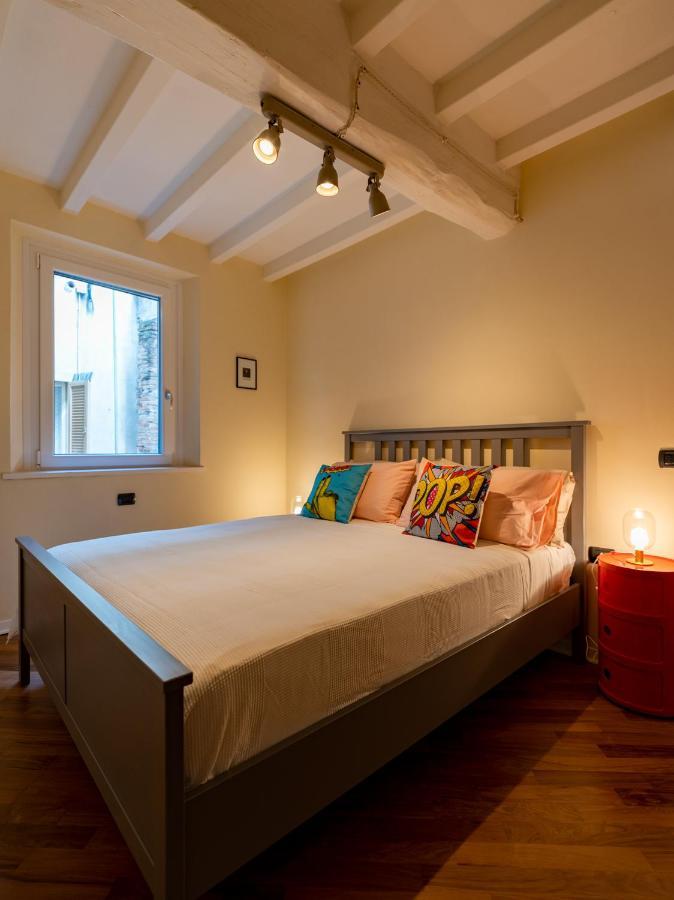 Buro Nel Borgo Apartment Parma Luaran gambar