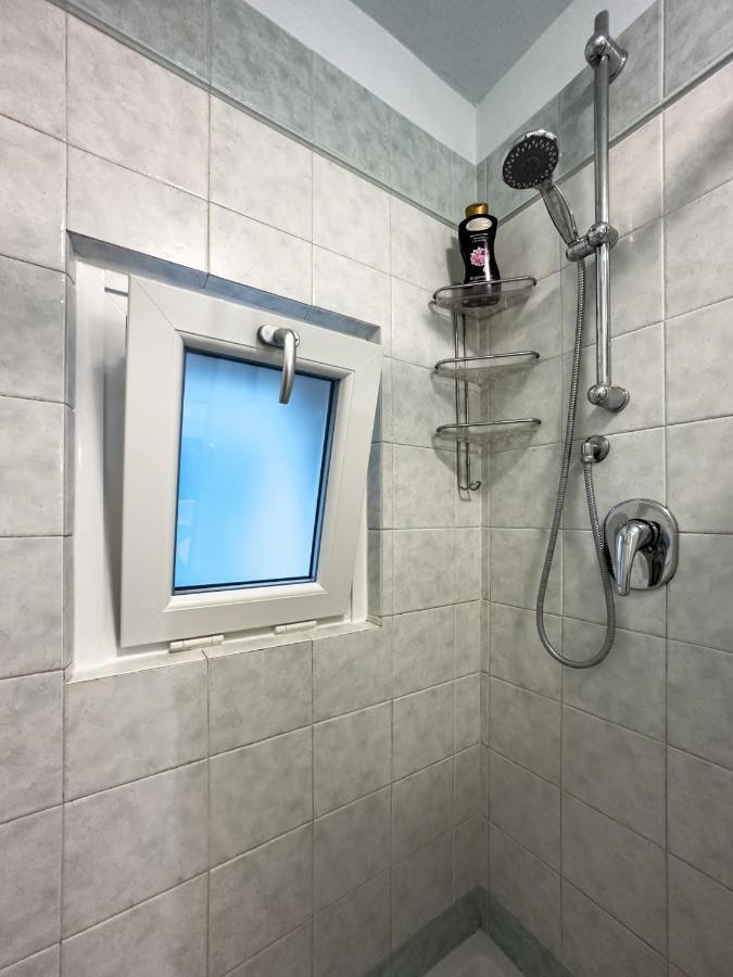 Buro Nel Borgo Apartment Parma Luaran gambar