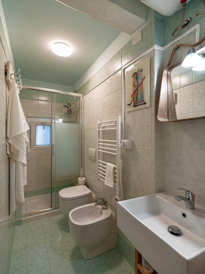 Buro Nel Borgo Apartment Parma Luaran gambar
