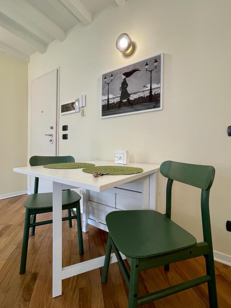 Buro Nel Borgo Apartment Parma Luaran gambar